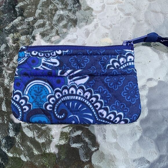 VERA BRADLEY BLUE TAPESTRY FLORAL 100% COTTON FABRIC COIN PURSE - Picture 2 of 3